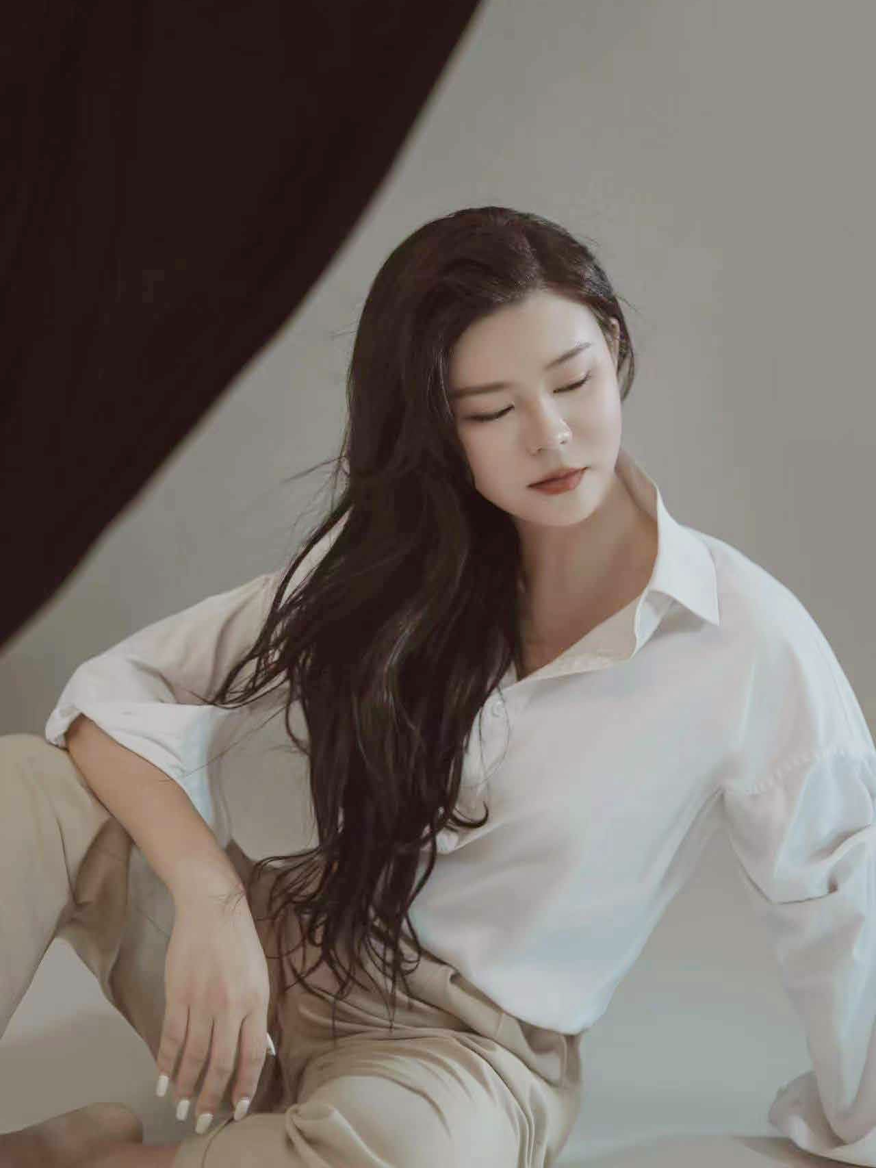 中国流行女音乐唱作人李乐乐的写真图3