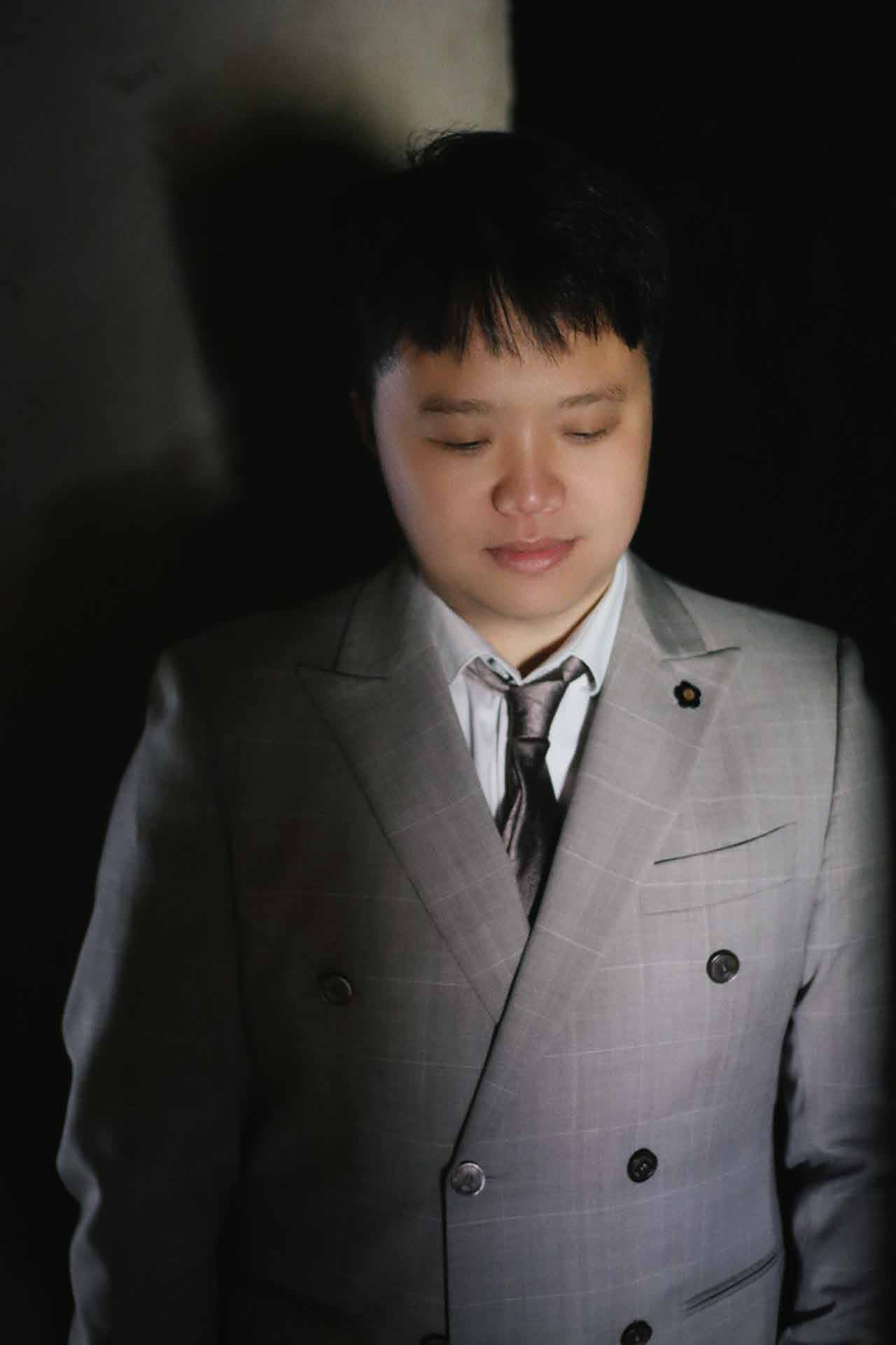中国流行男音乐唱作人王超然的写真图2