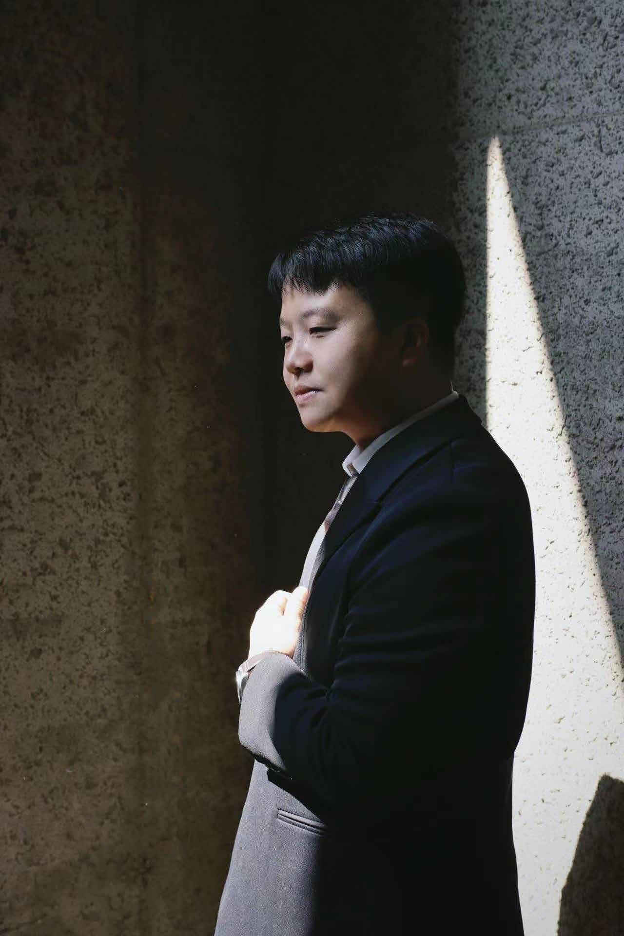 中国流行男音乐唱作人王超然的写真图8